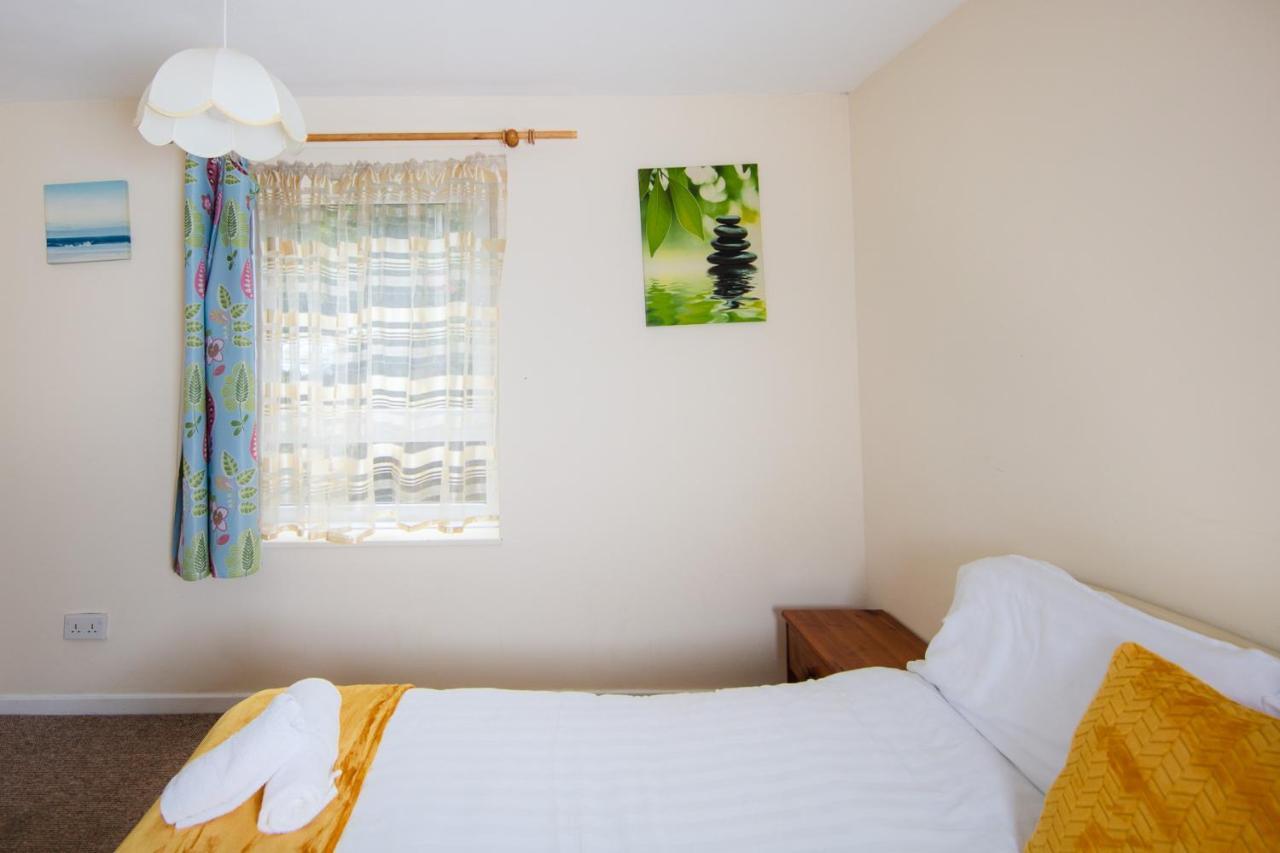 Fab Arthur Seat Views, Old Town Apartment เอดินบะระ ภายนอก รูปภาพ