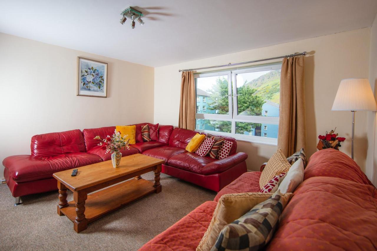 Fab Arthur Seat Views, Old Town Apartment เอดินบะระ ภายนอก รูปภาพ
